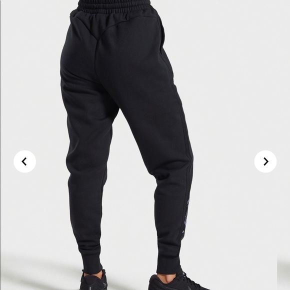 GYMSHARK🚫SOLD🚫 - Picture 3 of 8